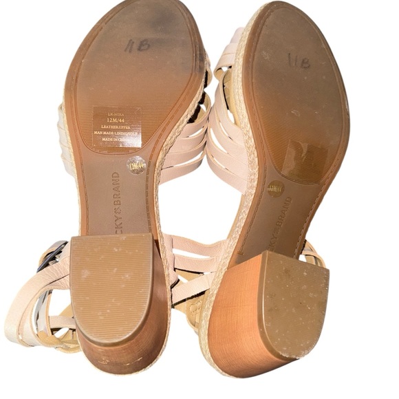 NWOT Lucky Brand ‘Noxa’ Beige Adjustable Strap Wicker Wedge Sandal - Picture 5 of 5